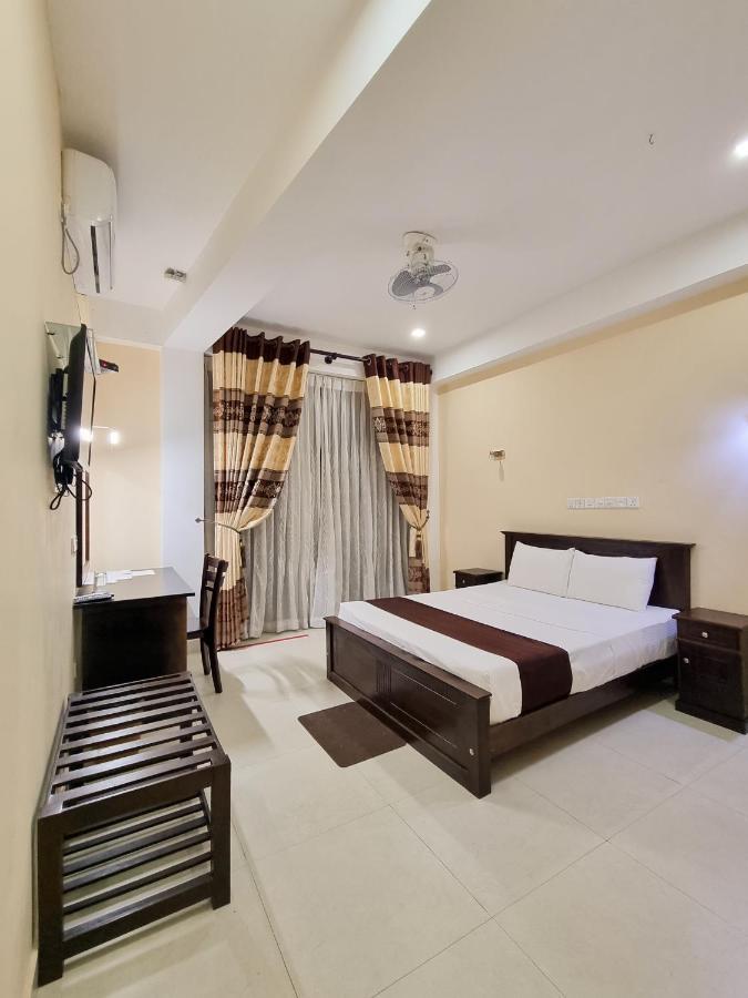 100m² 2 slaapkamer, 2 privé badkamer Appartement in Peradeniya Kandy Buitenkant foto