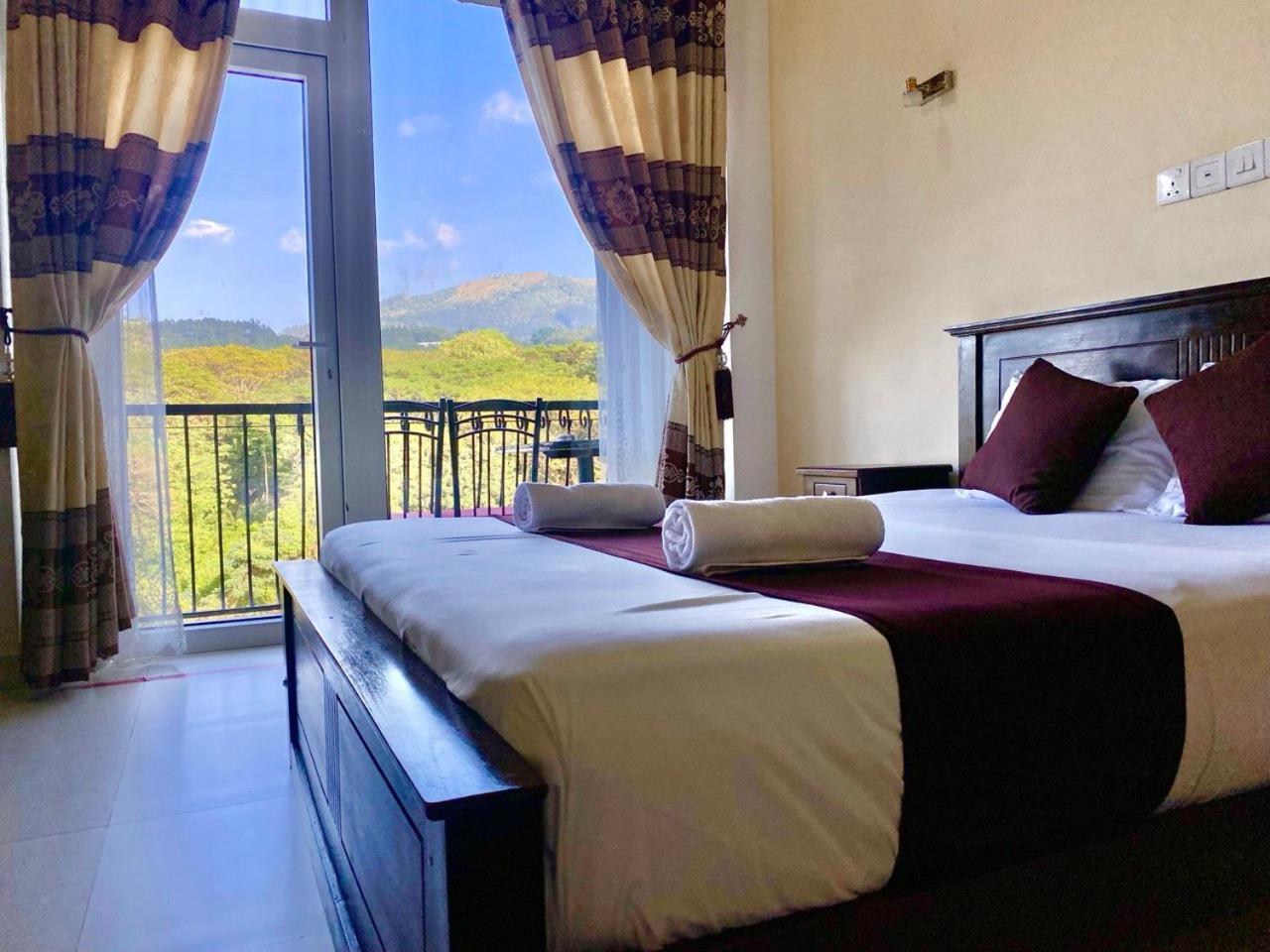 100m² 2 slaapkamer, 2 privé badkamer Appartement in Peradeniya Kandy Buitenkant foto
